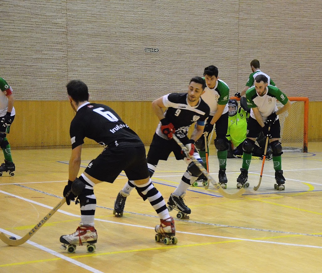 Selección de fotos del derbi navarro Iruña hockey - Oberena en la Rochapea